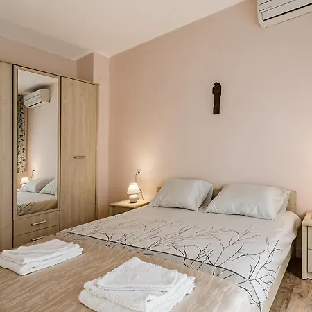 Morska Sirena * וארנה